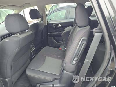 2018 Nissan Pathfinder S - zdjęcie 13 z 24 - miniatura