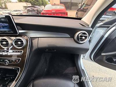 2018 Mercedes-Benz C 300 4MATIC Sedan - zdjęcie 19 z 21 - miniatura