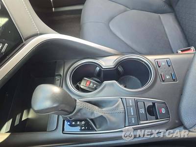 2024 Toyota Camry XSE - zdjęcie 8 z 20 - miniatura