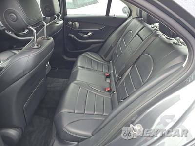 2017 Mercedes-Benz C 300 4MATIC Sedan - zdjęcie 13 z 20 - miniatura