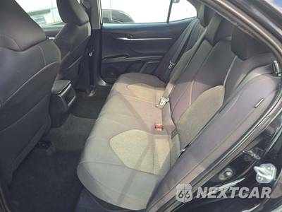 2022 Toyota Camry Hybrid LE - zdjęcie 13 z 26 - miniatura