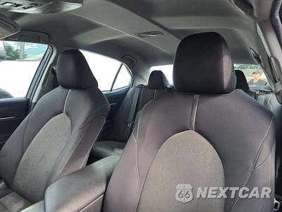 2022 Toyota Camry Hybrid LE - zdjęcie 11 z 26 - miniatura