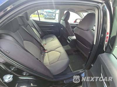 2022 Toyota Camry Hybrid LE - zdjęcie 16 z 26 - miniatura