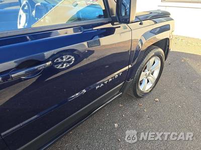 2014 Jeep Patriot Latitude - zdjęcie 30 z 33 - miniatura