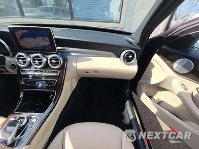 2018 Mercedes-Benz C 300 4MATIC Sedan - zdjęcie 19 z 21 - miniatura
