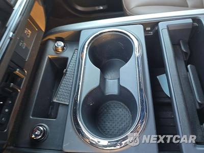 2021 Nissan TITAN XD Platinum Reserve Crew Cab Medium Bed - zdjęcie 8 z 20 - miniatura