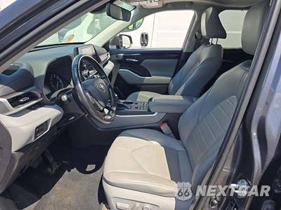 2021 Toyota Highlander XLE - zdjęcie 6 z 25 - miniatura