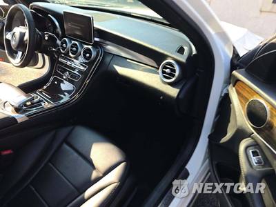 2018 Mercedes-Benz C 300 4MATIC Sedan - zdjęcie 19 z 30 - miniatura