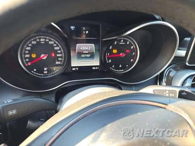 2018 Mercedes-Benz C 300 4MATIC Sedan - zdjęcie 9 z 30 - miniatura