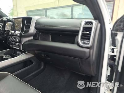 2022 Ram 2500 Laramie Crew Cab Medium Bed - zdjęcie 19 z 22 - miniatura