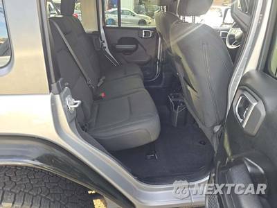 2019 Jeep Wrangler Unlimited Sport S - zdjęcie 16 z 25 - miniatura