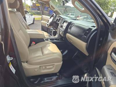 2013 Toyota Sequoia Limited - zdjęcie 19 z 32 - miniatura