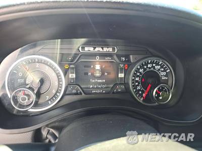 2022 Ram 1500 Big Horn Crew Cab Short Bed - zdjęcie 9 z 26 - miniatura