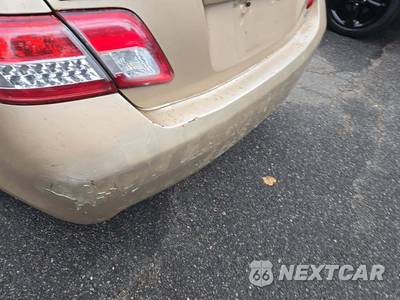 2010 Toyota Camry LE - zdjęcie 24 z 25 - miniatura