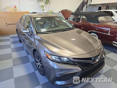 2024 Toyota Camry SE - zdjęcie 4 z 20 - miniatura