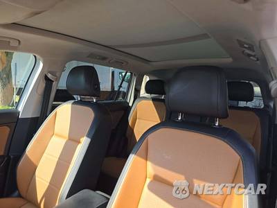 2019 Volkswagen Tiguan SE - zdjęcie 11 z 21 - miniatura