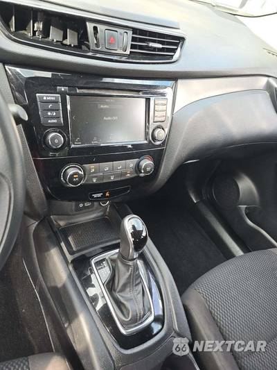 2020 Nissan Rogue Sport S - zdjęcie 10 z 25 - miniatura