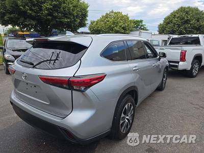 2021 Toyota Highlander XLE - zdjęcie 3 z 23 - miniatura