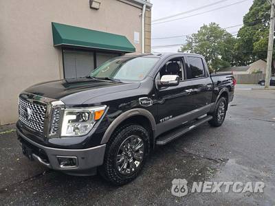 2017 Nissan TITAN Platinum Reserve Crew Cab Short Bed