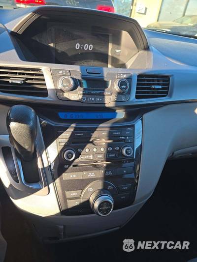 2012 Honda Odyssey Touring Elite 118.1" WB - zdjęcie 10 z 29 - miniatura