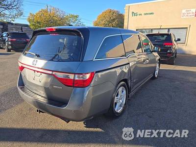 2012 Honda Odyssey Touring Elite 118.1" WB - zdjęcie 3 z 29 - miniatura