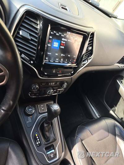 2019 Jeep Cherokee High Altitude Edition - zdjęcie 10 z 21 - miniatura