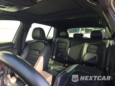 2019 Volkswagen Golf GTI Autobahn Hatchback - zdjęcie 11 z 20 - miniatura
