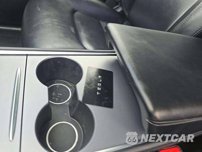 2024 Tesla Model Y Long Range - zdjęcie 8 z 25 - miniatura