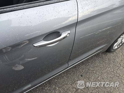 2019 Hyundai Elantra Value Edition Sedan - zdjęcie 22 z 32 - miniatura