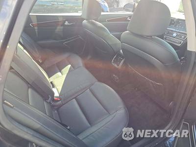 2019 Kia Cadenza Premium - zdjęcie 16 z 20 - miniatura