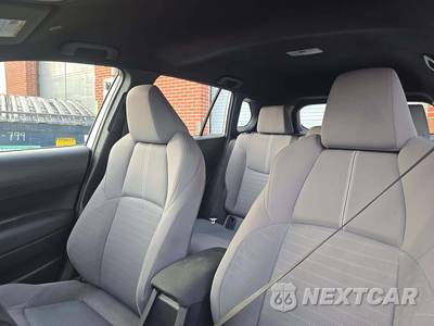 2025 Toyota Corolla Cross Hybrid S - zdjęcie 11 z 21 - miniatura