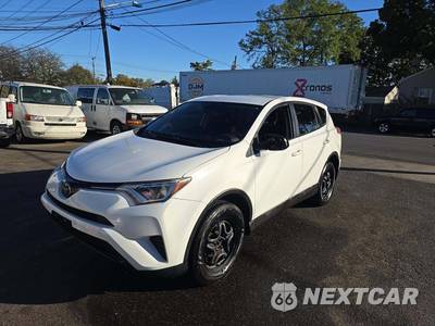 2018 Toyota RAV4 LE - zdjęcie 1 z 23 - miniatura