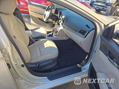 2017 Hyundai Elantra SE Sedan - zdjęcie 18 z 25 - miniatura