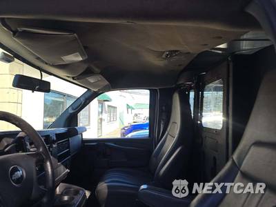2013 Chevrolet Express 1500 Cargo Van 1WT 135.0" WB - zdjęcie 11 z 28 - miniatura