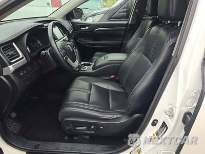 2018 Toyota Highlander SE - zdjęcie 6 z 21 - miniatura