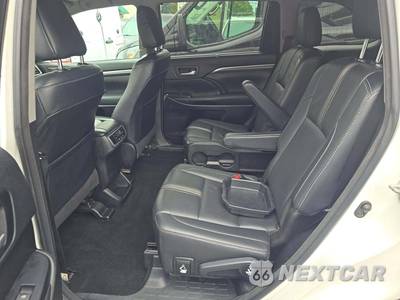 2018 Toyota Highlander SE - zdjęcie 13 z 21 - miniatura