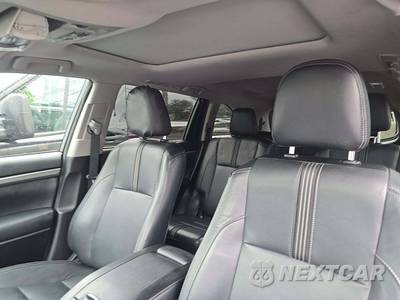 2018 Toyota Highlander SE - zdjęcie 11 z 21 - miniatura