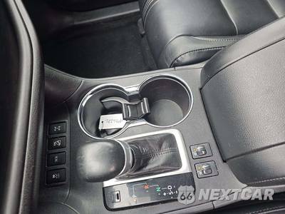 2018 Toyota Highlander SE - zdjęcie 8 z 21 - miniatura