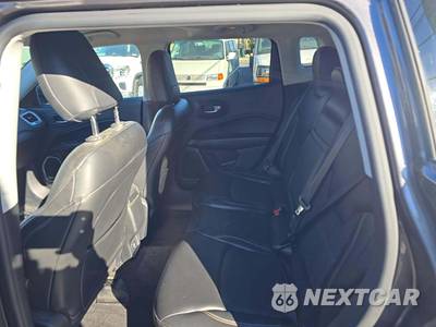 2018 Jeep Compass Latitude - zdjęcie 13 z 22 - miniatura