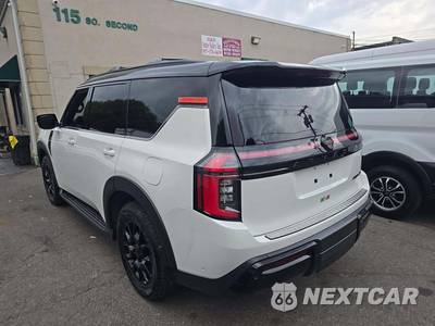 2025 Nissan Armada PRO-4X - zdjęcie 2 z 21 - miniatura