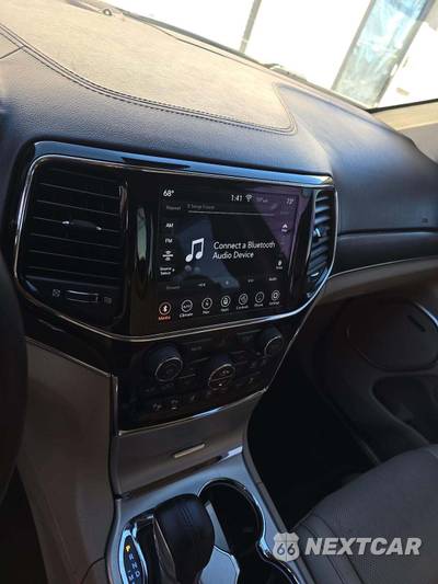 2020 Jeep Grand Cherokee Summit - zdjęcie 10 z 20 - miniatura
