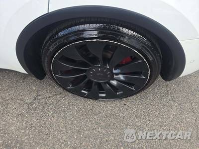 2023 Tesla Model Y Long Range - zdjęcie 24 z 27 - miniatura