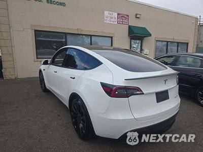 2023 Tesla Model Y Long Range - zdjęcie 2 z 27 - miniatura