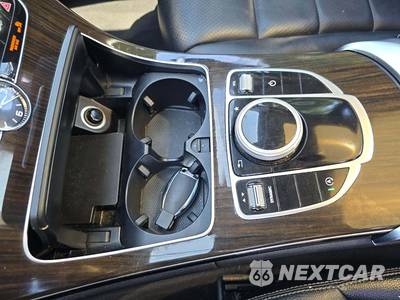 2018 Mercedes-Benz C 300 4MATIC Sedan - zdjęcie 8 z 23 - miniatura