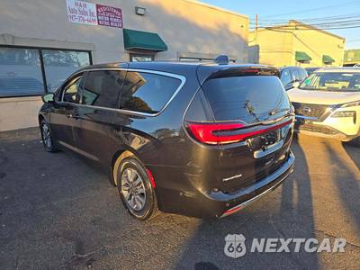 2023 Chrysler Pacifica Hybrid Touring L 121.6" WB - zdjęcie 2 z 25 - miniatura