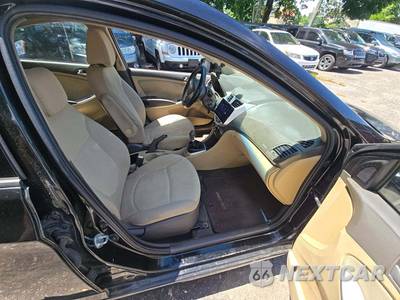 2014 Hyundai Accent GLS Sedan - zdjęcie 18 z 24 - miniatura