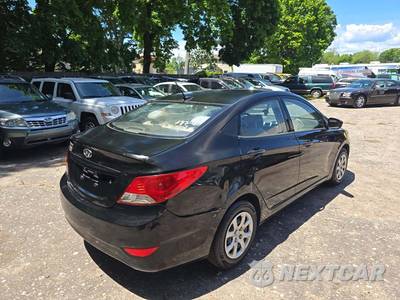 2014 Hyundai Accent GLS Sedan - zdjęcie 3 z 24 - miniatura
