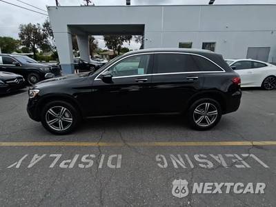 2020 Mercedes-Benz GLC 300 - zdjęcie 3 z 28 - miniatura