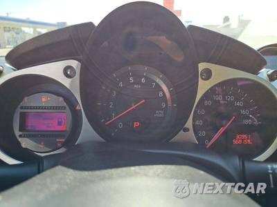 2020 Nissan 370Z Coupe - zdjęcie 9 z 34 - miniatura