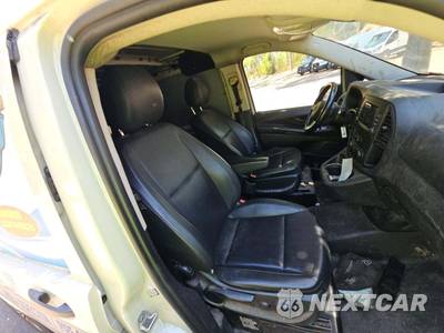 2022 Mercedes-Benz Metris Cargo Van 126.0" WB - zdjęcie 15 z 38 - miniatura